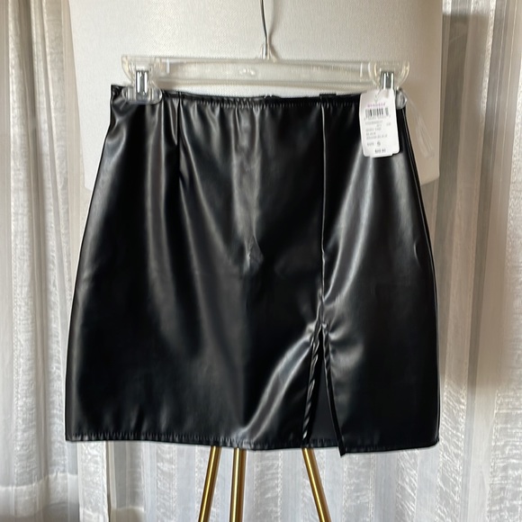 NWT Windsor Slay It With Style Mini Skirt black size small - Picture 4 of 7